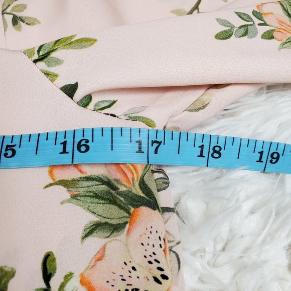 H&M Floral/Bird Print Button Up Top Light Pink 2 - Picture 10 of 11